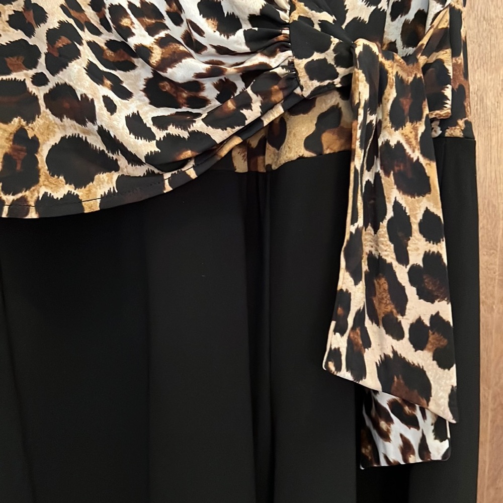 Cache Leopard Print Romper - image 6